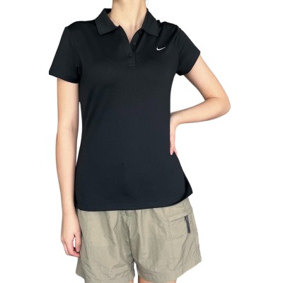 Polo deportiva negra